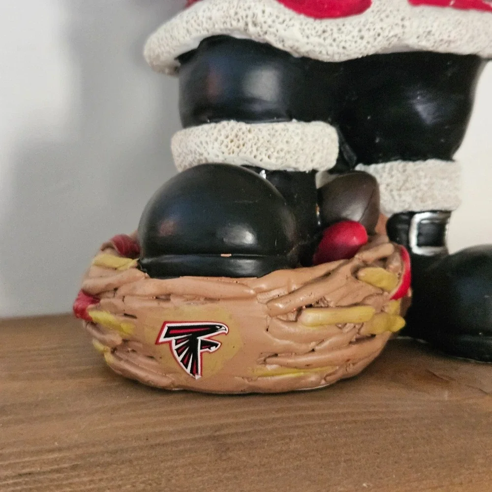 Atlanta Falcons Santa Figurine NFL Forever Collectibles Christmas Decor Football